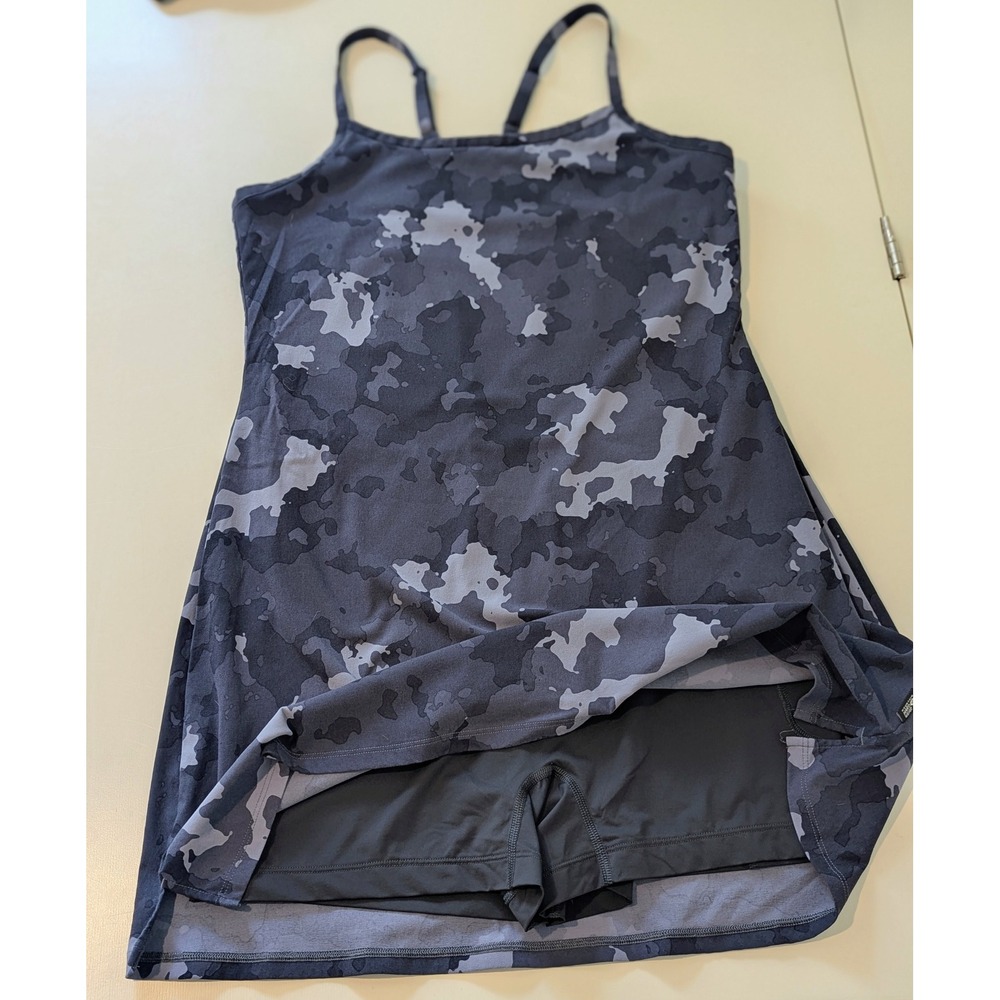 Mountain Hardwear Dynama Racerback Athletic Dress Grey Camo Medium EUC Gorpcore - Picture 5 of 7